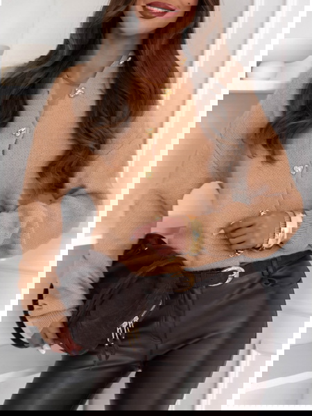 Sweter zapinany na guziki... 2