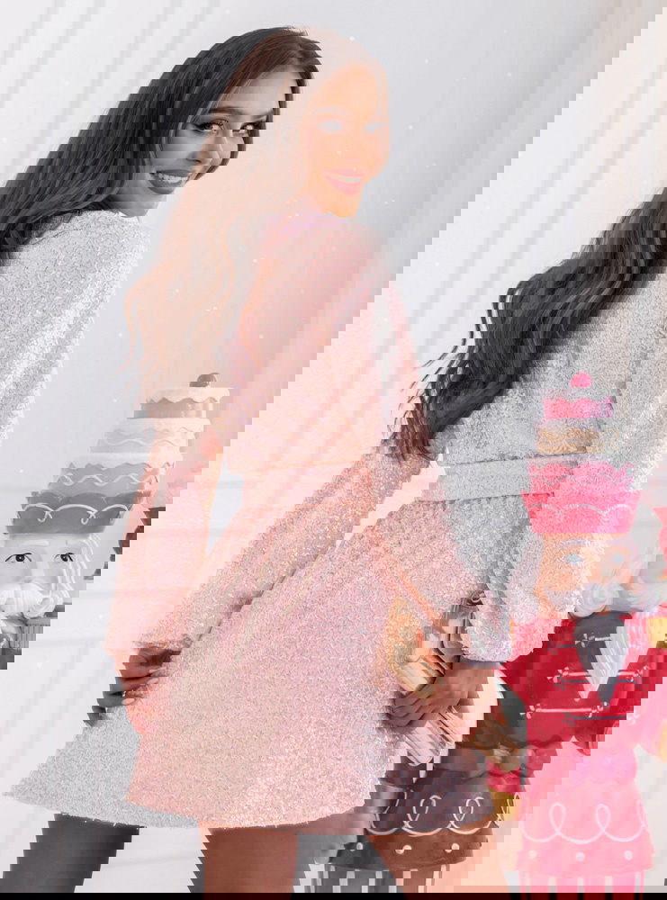 Pudrowa cekinowa świąteczna sukienka...