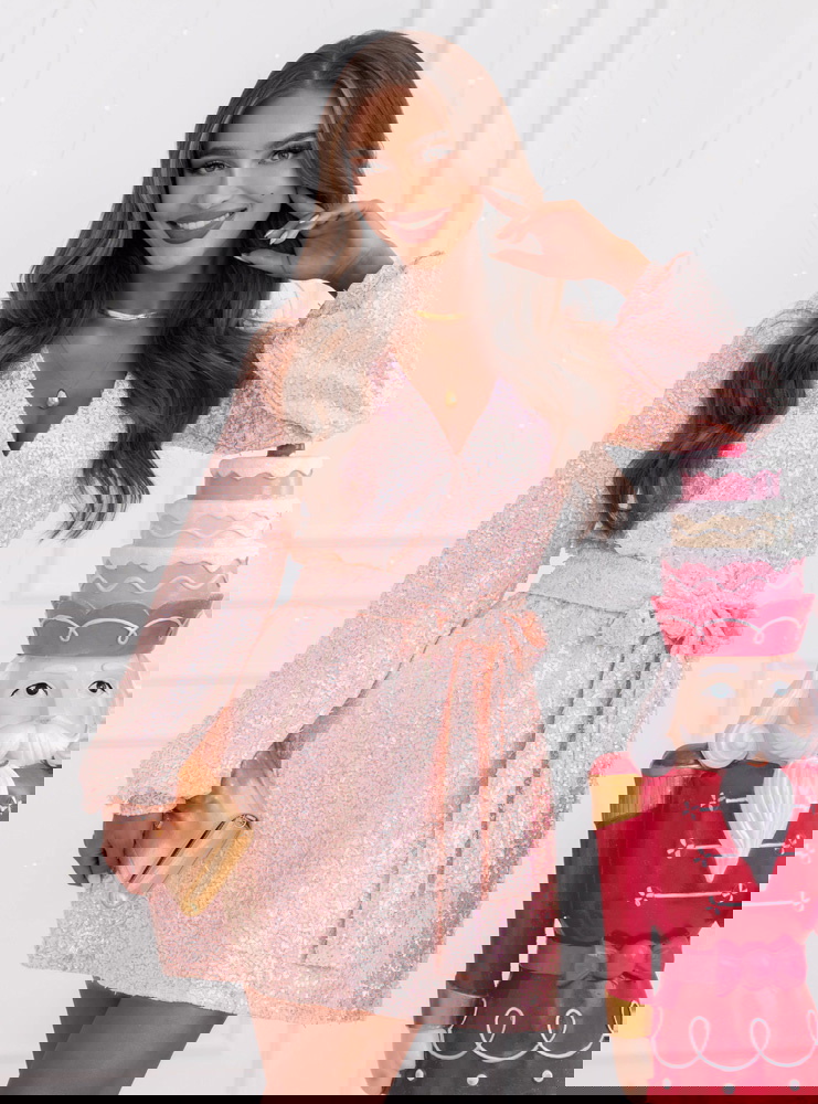 Pudrowa cekinowa świąteczna sukienka...