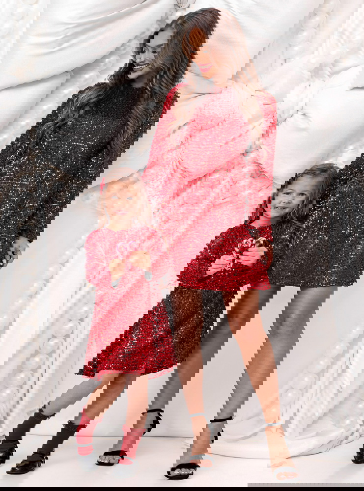 Malinowy zestaw cekinowych sukienek świątecznych mama i córka Brailyn