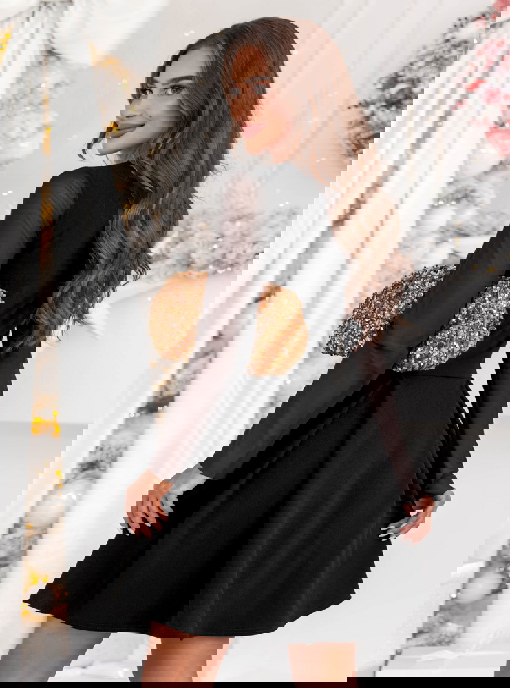 Czarna rozkloszowana świąteczna...