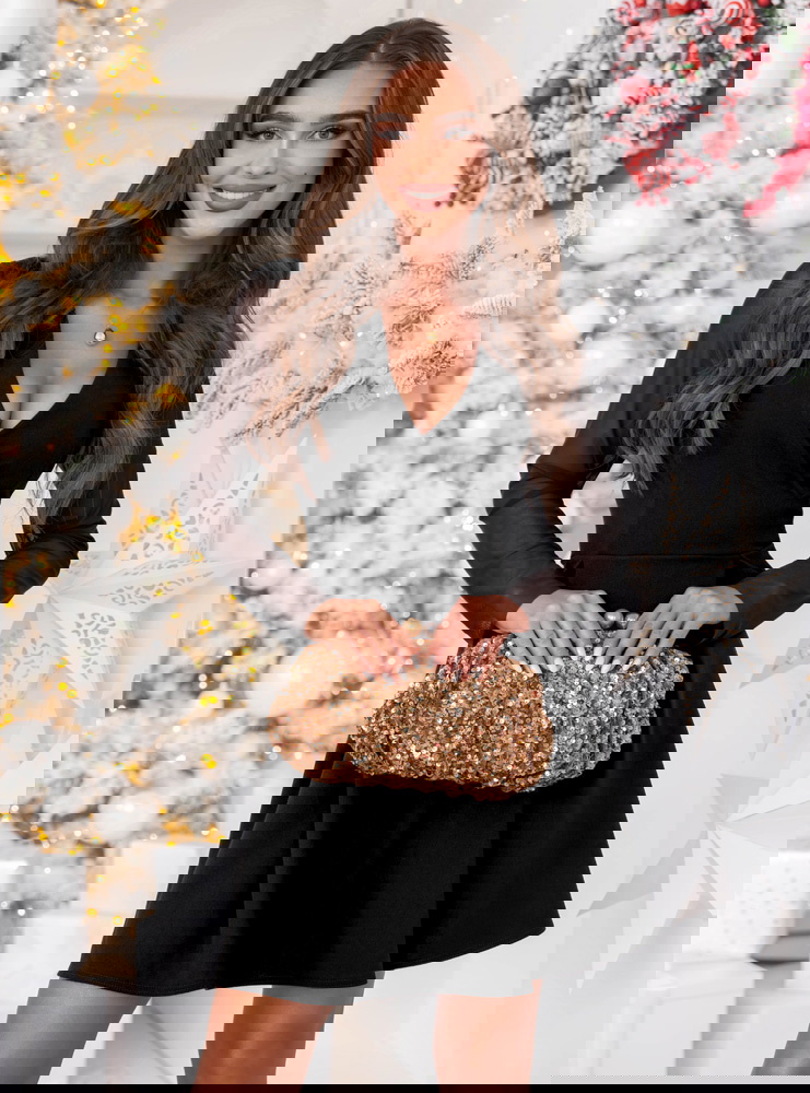 Czarna rozkloszowana świąteczna...