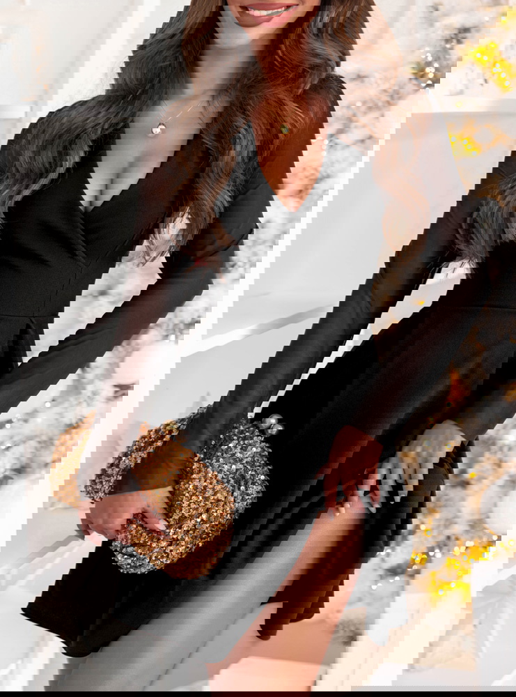 Czarna rozkloszowana świąteczna...