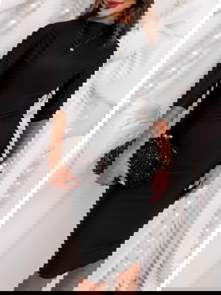 Czarna dopasowana... 2