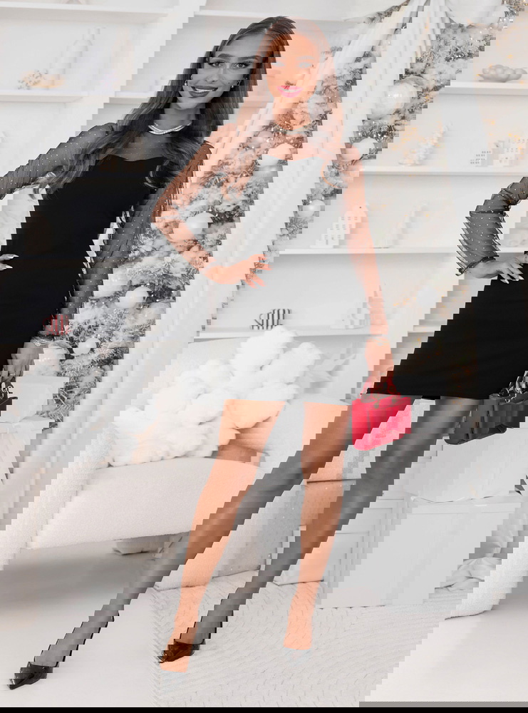 Czarna świąteczna sukienka z...