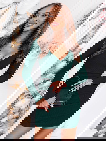 Prążkowana sukienka na...