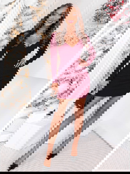 Bordowa prążkowana sukienka...