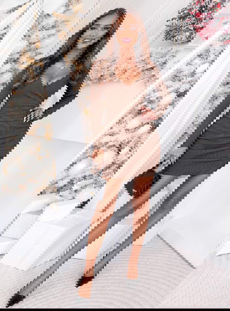 Prążkowana sukienka na święta z...