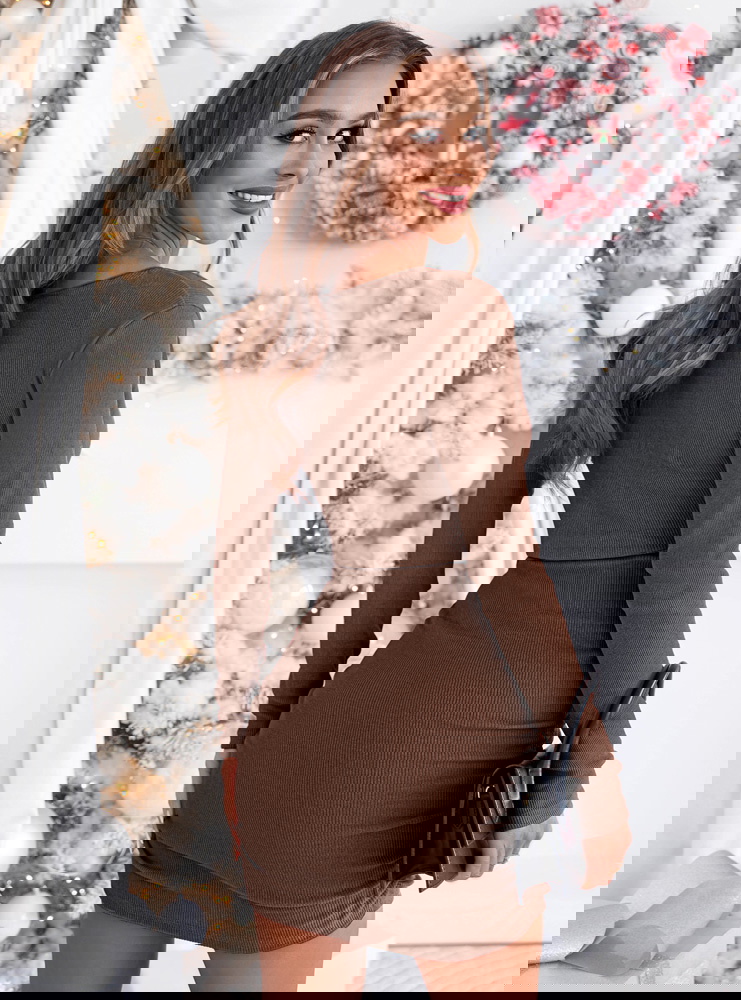 Prążkowana sukienka na święta z...