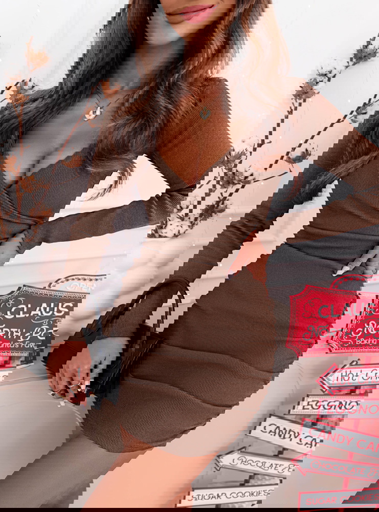 Prążkowana sukienka na święta z...