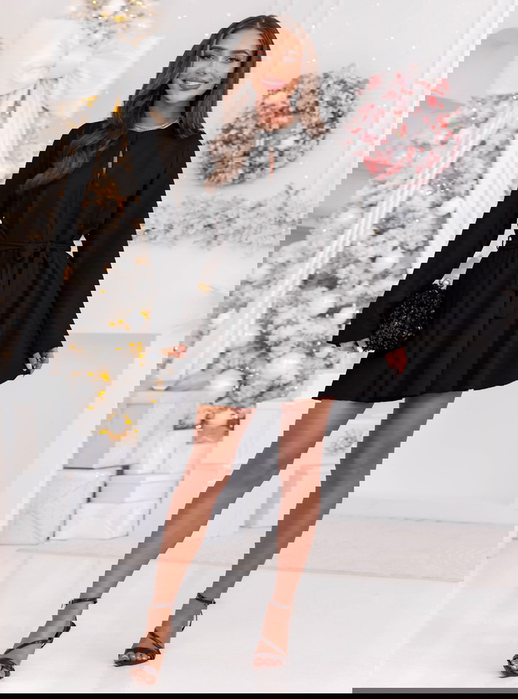 Czarny świąteczny kombinezon jak...