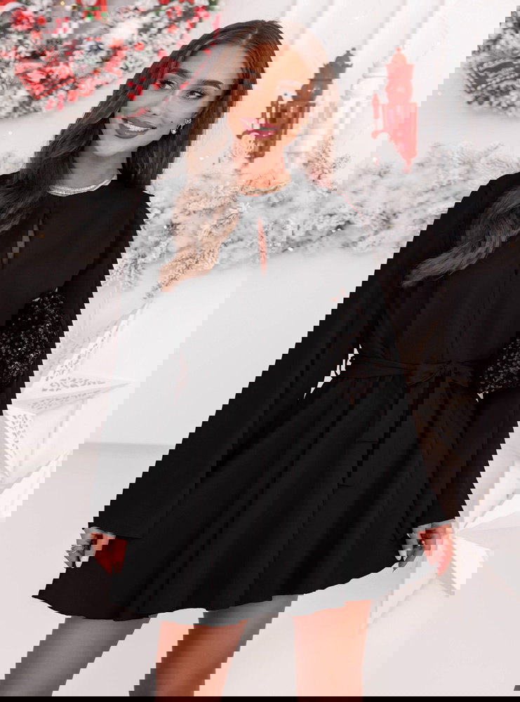 Czarny świąteczny kombinezon jak...