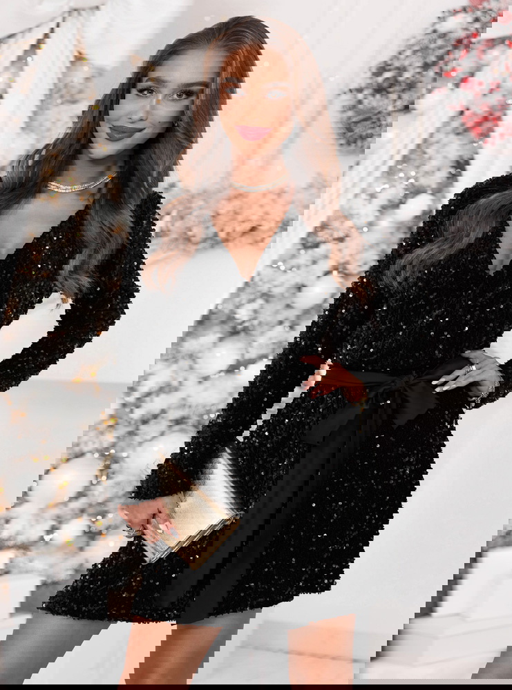 Czarna świąteczna cekinowa sukienka z...