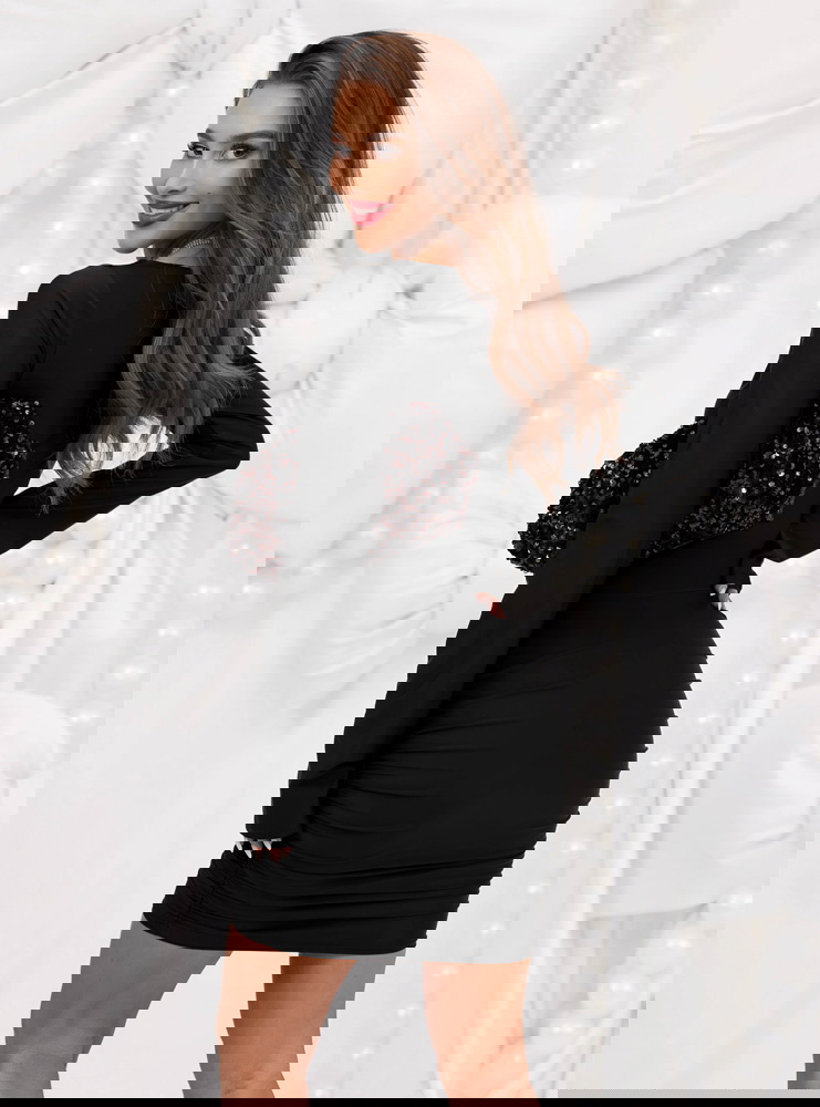 Czarna świąteczna dopasowana sukienka...