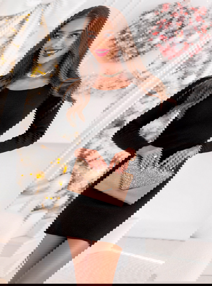 Czarna prążkowana dopasowana...