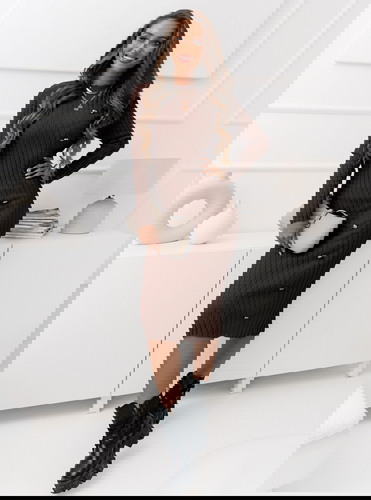 Czekoladowa sweterkowa prążkowana...