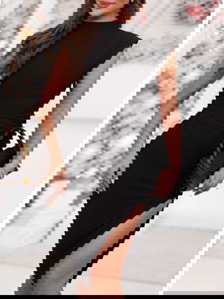 Czarna dopasowana... 2