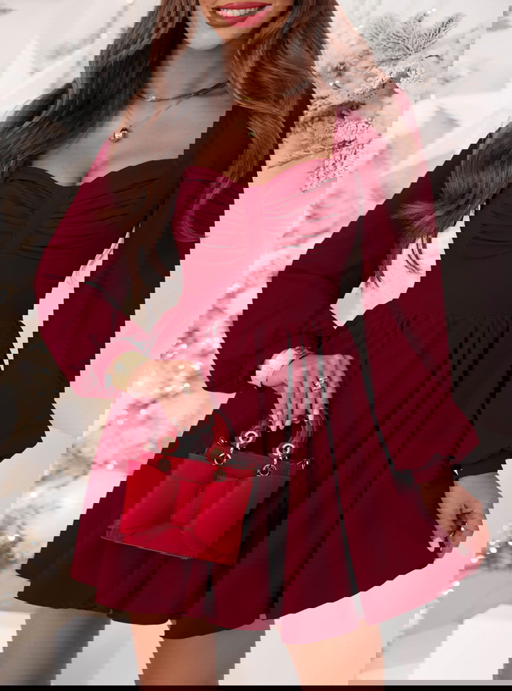 Bordowa rozkloszowana świąteczna...