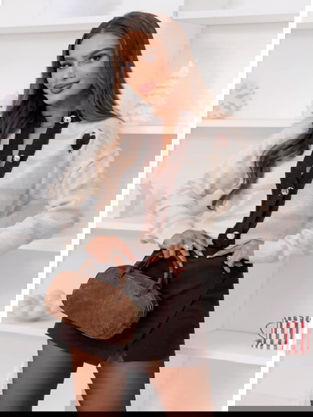 Sweter zapinany na guziki... 2