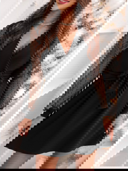 Czarna sukienka na święta z...