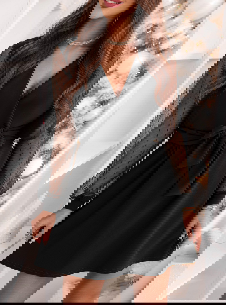 Czarna sukienka na święta z...