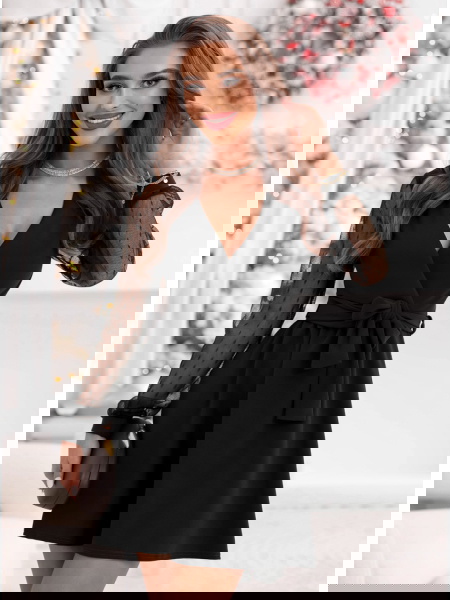 Czarna sukienka na święta z... 2