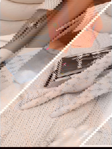 Jasnobeżowe skarpetki z...