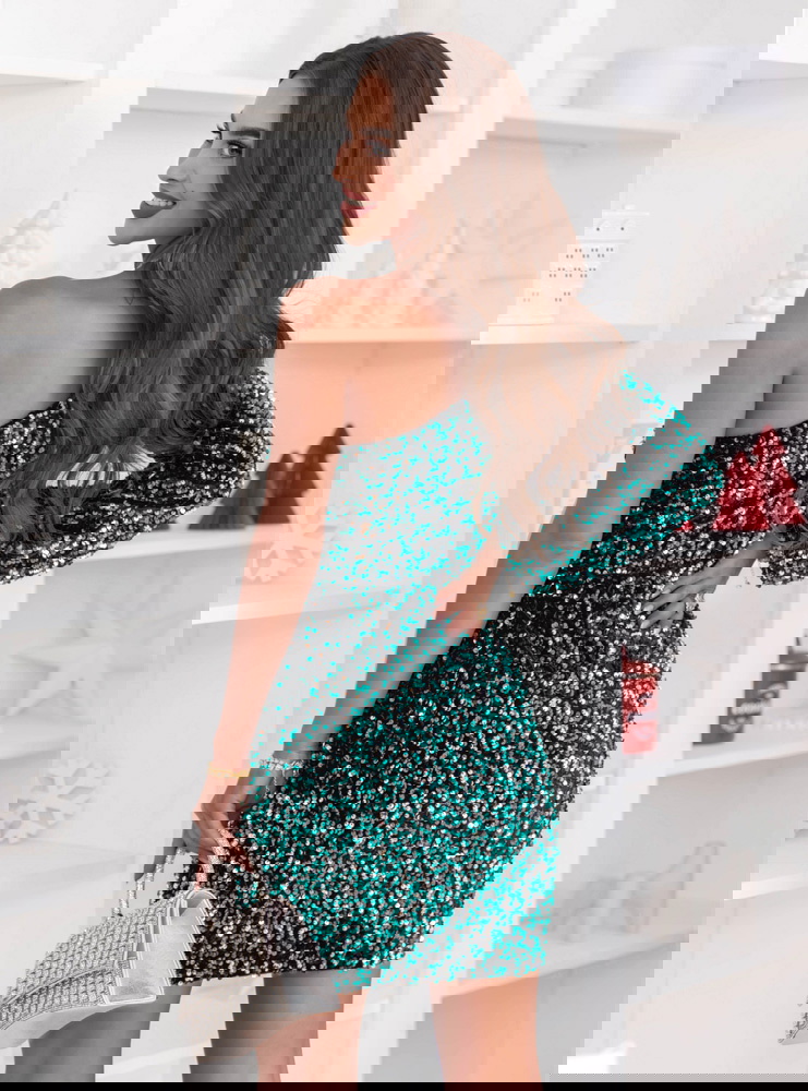 Turkusowa cekinowa sukienka...