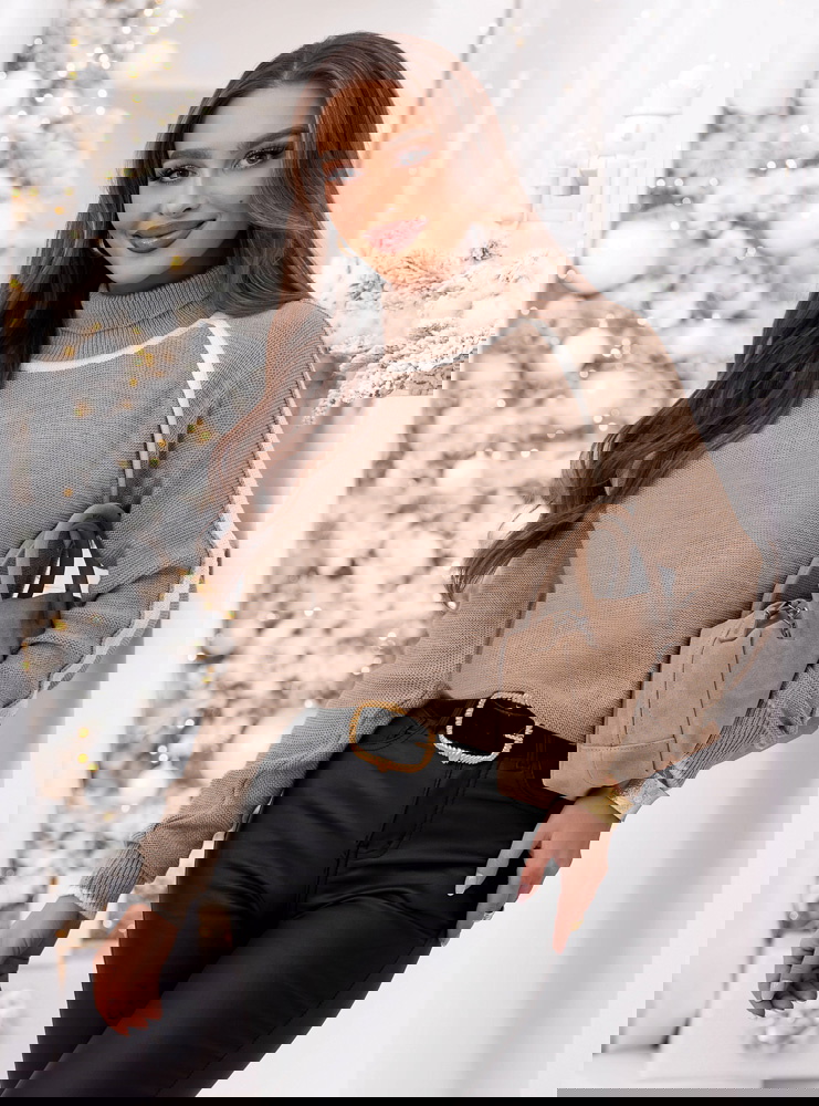 Sweter z golfem Melynda - mocha mousse