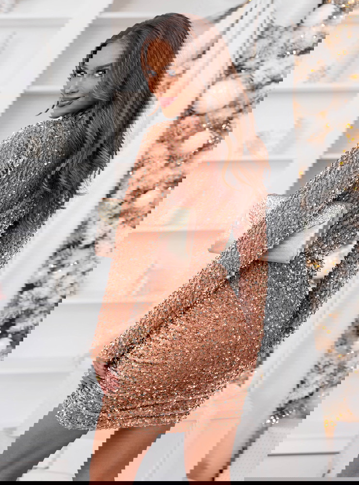 Złota cekinowa sukienka świąteczna z...