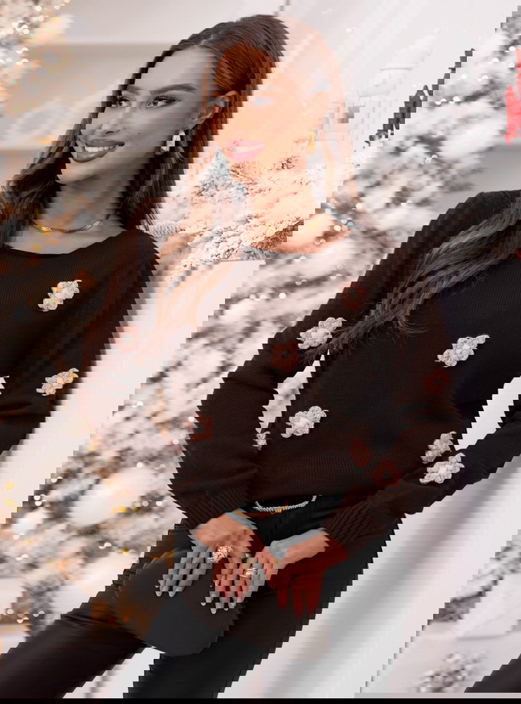 Czekoladowy sweter z ozdobnymi...