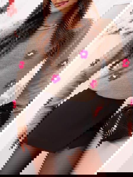 Sweter z ozdobnymi... 2