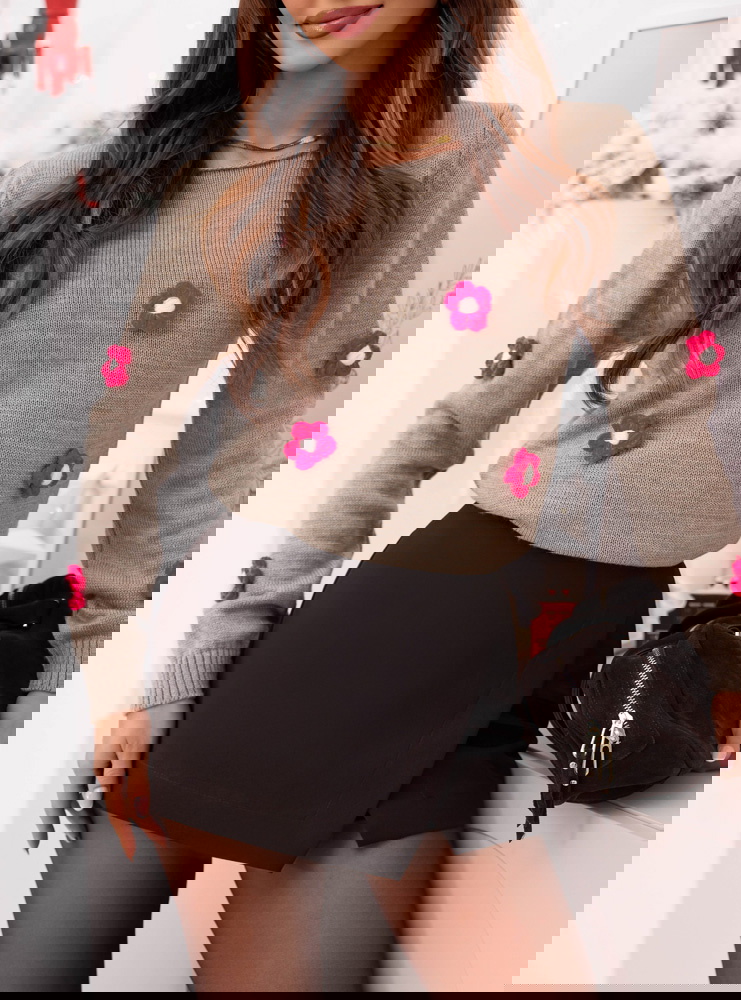 Sweter z ozdobnymi kwiatkami Eimiko -...