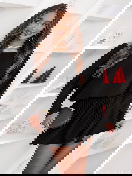 Czarny świąteczny...