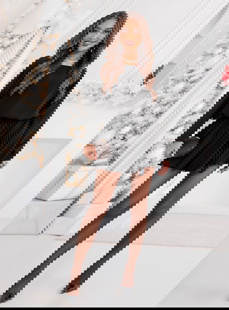 Czarny świąteczny kombinezon jak...