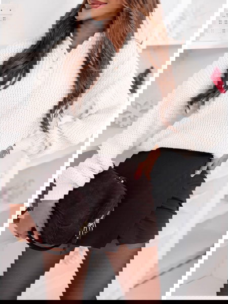 Biały sweter oversize z...