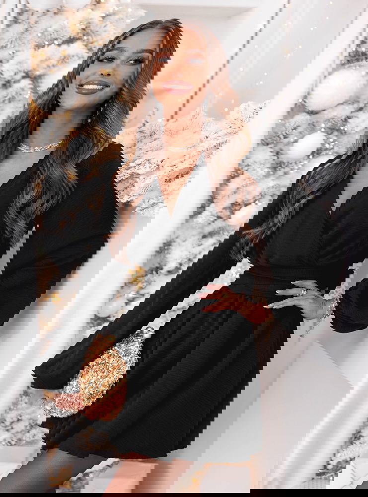 Czarny kombinezon jak sukienka na...