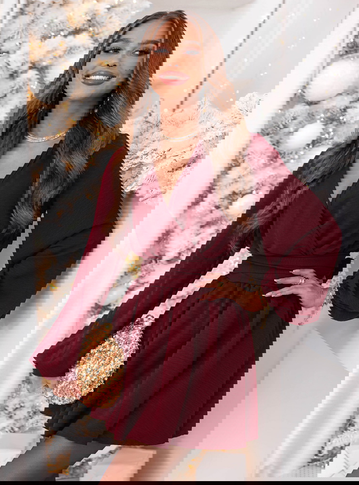 Bordowy kombinezon jak sukienka na...