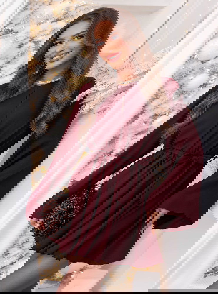 Bordowy kombinezon jak sukienka na...