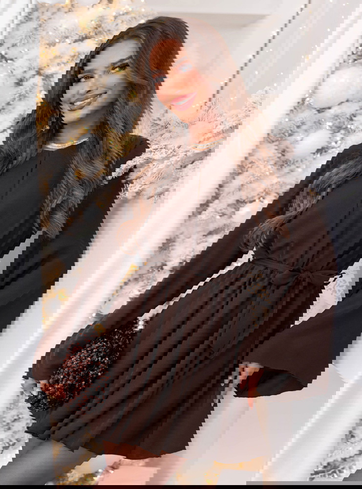 Czekoladowy kombinezon jak sukienka...