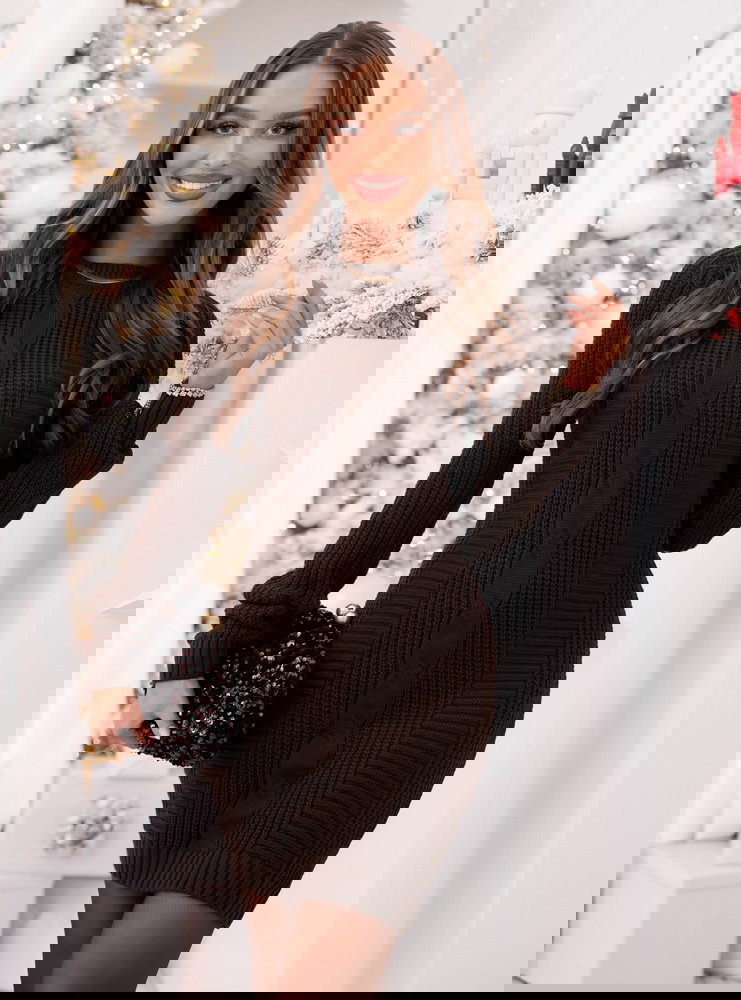 Czekoladowa swetrowa sukienka z...