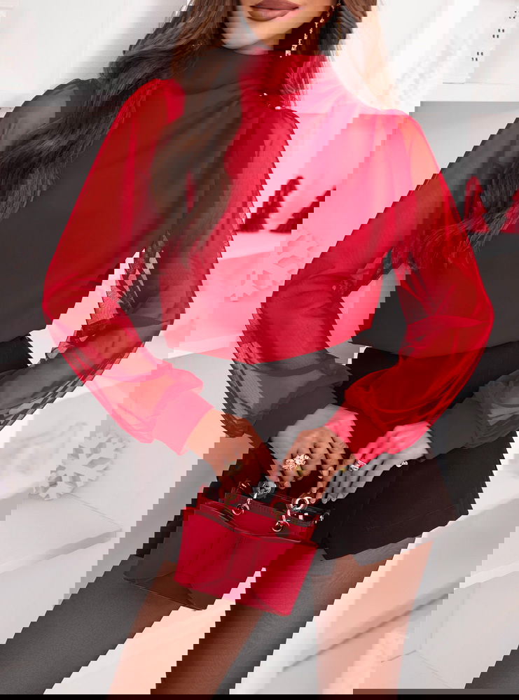 Malinowa bluzka z tiulowymi rękawami...