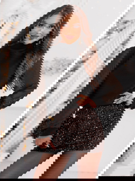 Czarna bluzka z tiulowymi...