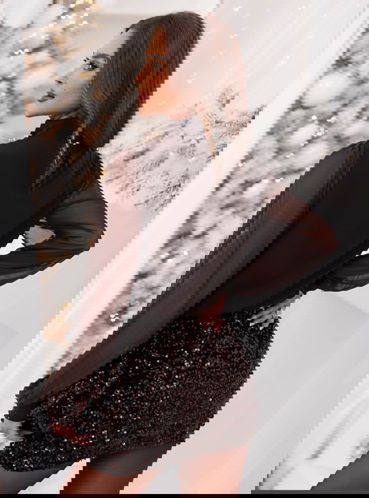 Czekoladowa bluzka z tiulowymi...