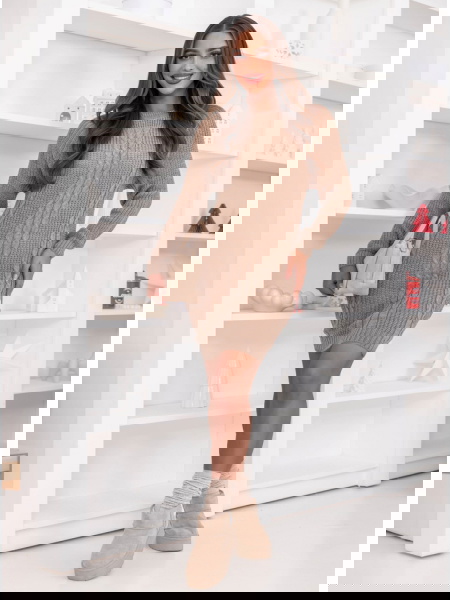 Swetrowa sukienka z... 2