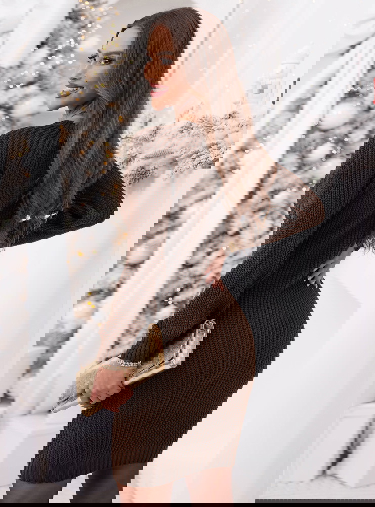 Czekoladowa swetrowa sukienka mini...