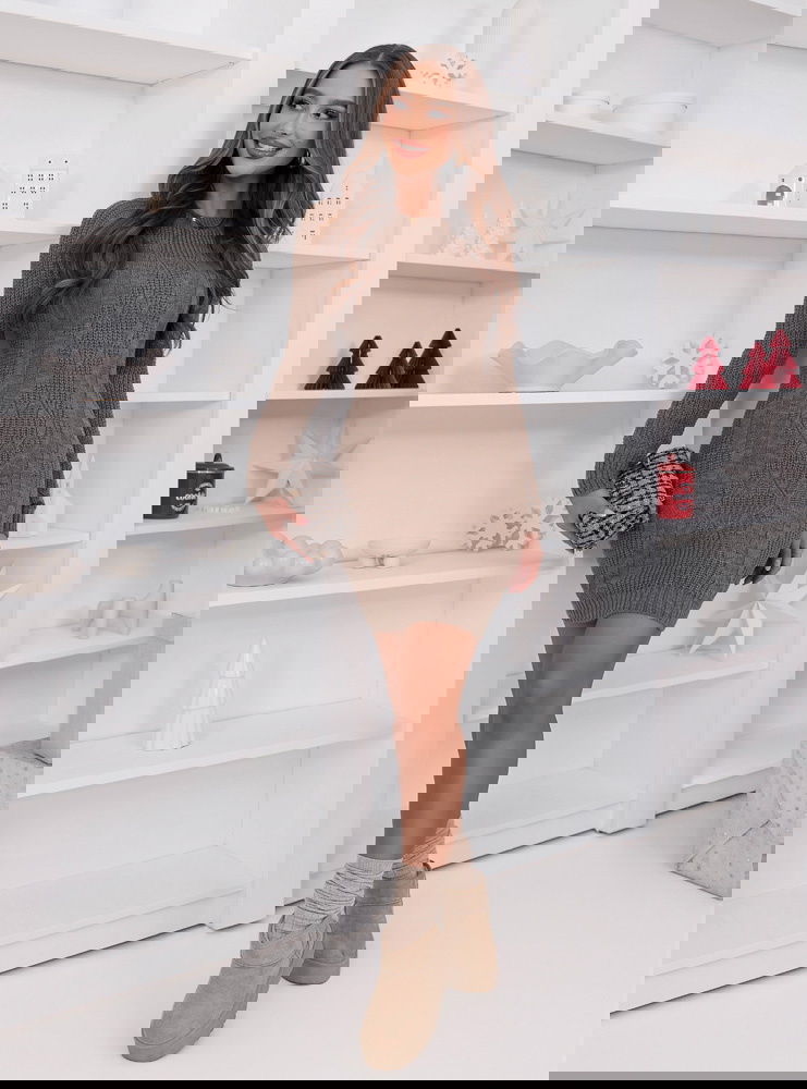 Swetrowa sukienka mini Beverlee -...