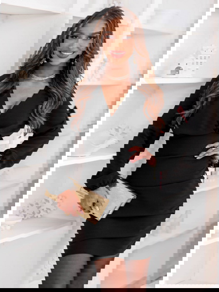 Czarna sukienka mini na...