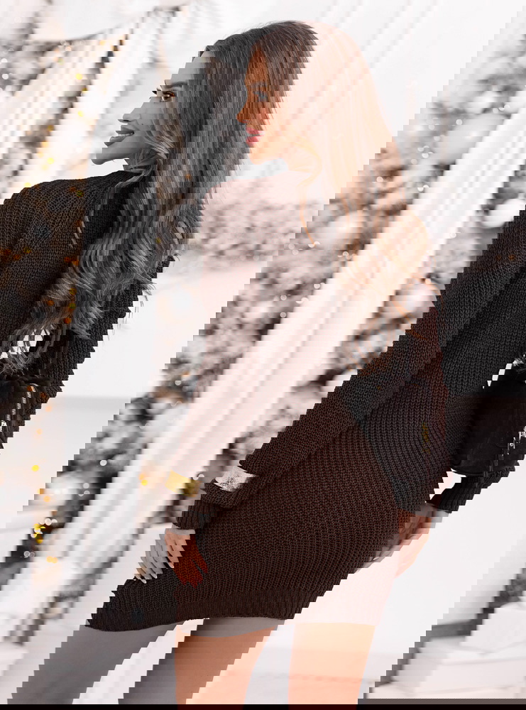 Czekoladowa swetrowa sukienka z...