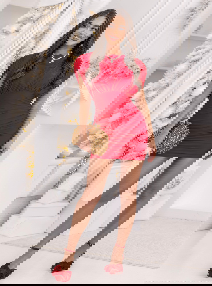 Malinowa dopasowana świąteczna...